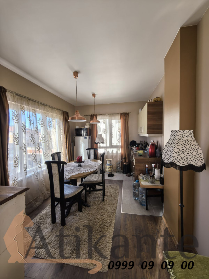 Продава ЕТАЖ ОТ КЪЩА, гр. Самоков, област София област, снимка 2 - Етаж от къща - 53530256