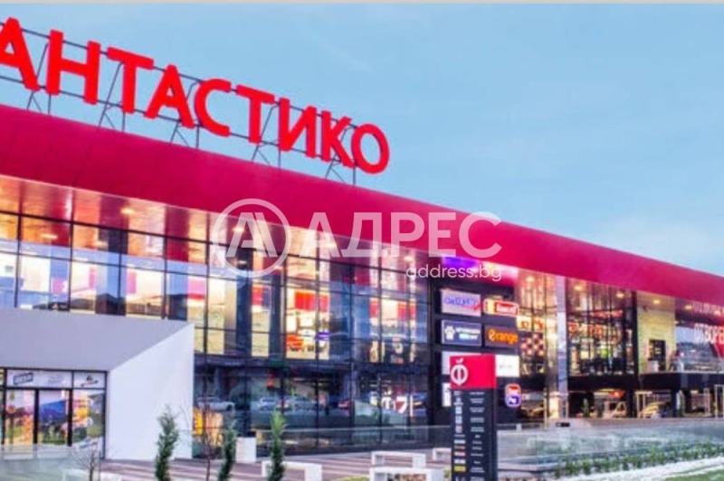 Til salg  Butik Sofia , Hladilnika , 157 kvm | 77780805 - billede [2]