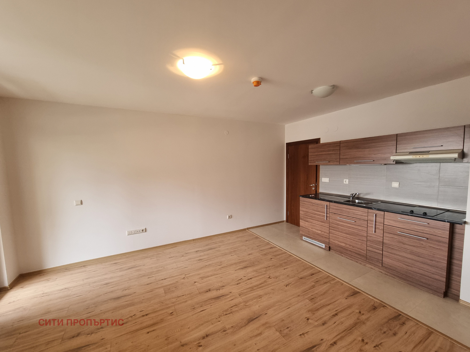 Продава 1-СТАЕН, гр. Банско, област Благоевград, снимка 2 - Апартаменти - 54060668