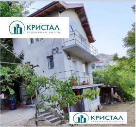 КЪЩА, 93 m2