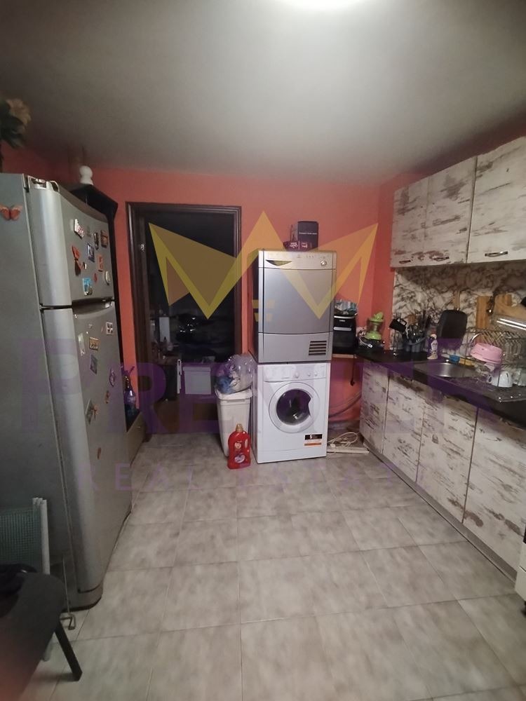 Продава 4-СТАЕН, гр. Варна, Погреби