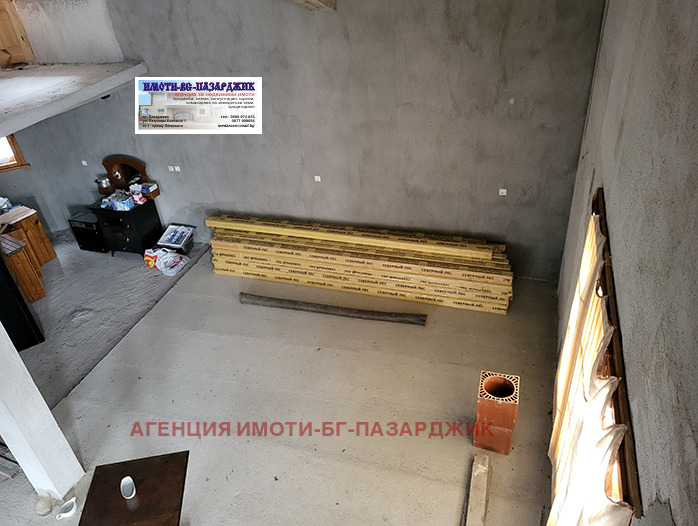 Продава ВИЛА, с. Костенец, област София област