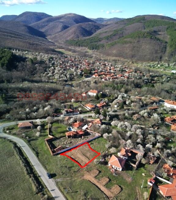 Продава ПАРЦЕЛ, с. Медвен, област Сливен