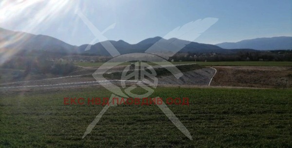 Продава ПАРЦЕЛ, с. Новаково, област Пловдив