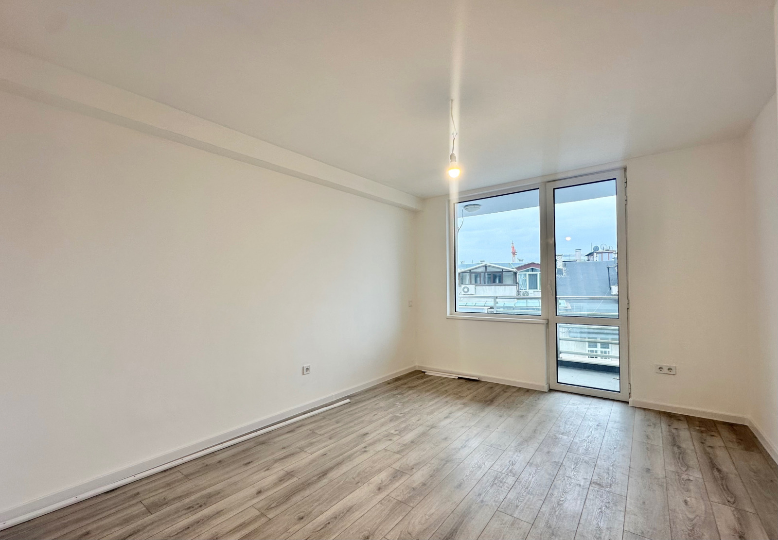 Продава 2-СТАЕН, гр. София, Център