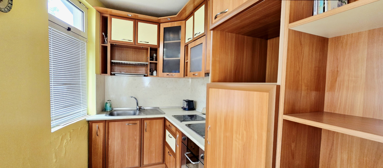 Продава КЪЩА, гр. Каблешково, област Бургас, снимка 13 - Къщи - 54657486