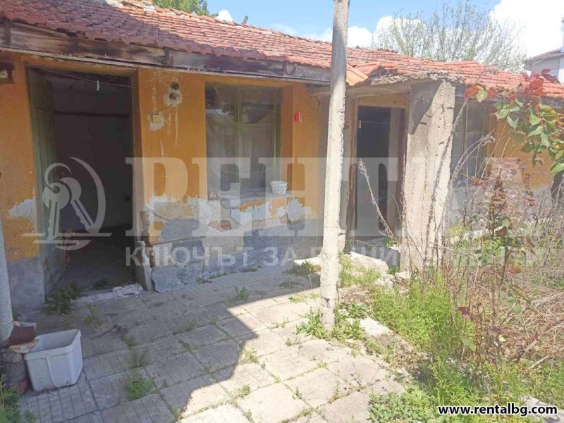 Продава КЪЩА, гр. Брезово, област Пловдив, снимка 16 - Къщи - 52304788