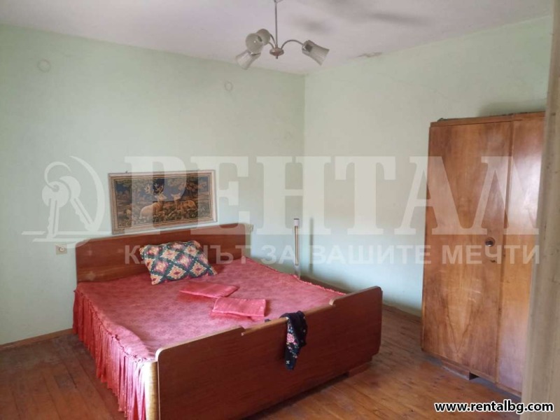 Продава КЪЩА, гр. Брезово, област Пловдив, снимка 11 - Къщи - 52304788