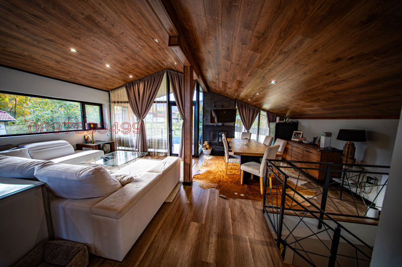 Продава КЪЩА, гр. Априлци, област Ловеч, снимка 11 - Къщи - 52659267