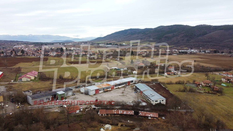 À vendre  Bâtiment industriel région Sofia , Pravets , 4646 m² | 11910106 - image [2]