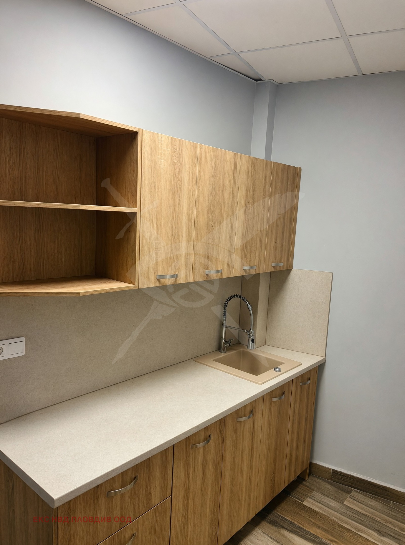 Продава ОФИС, гр. Пловдив, Младежки Хълм, снимка 3 - Офиси - 54599424