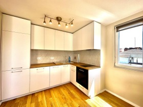 3 bedroom Lozenets, Sofia 1