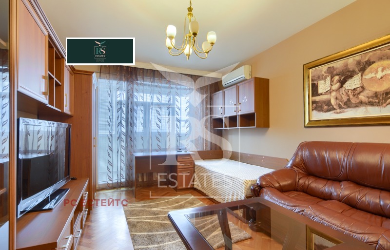 Продава 3-СТАЕН, гр. София, Света Троица