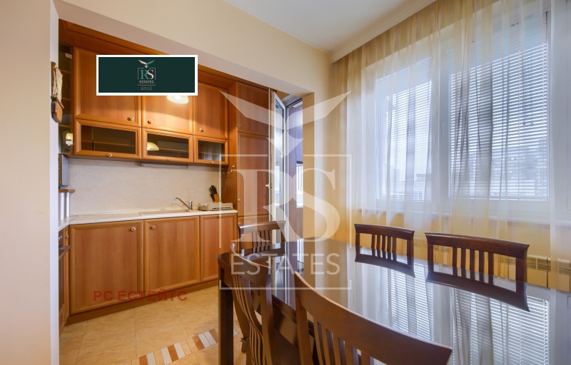 Продава 3-СТАЕН, гр. София, Света Троица, снимка 3 - Апартаменти - 53380655