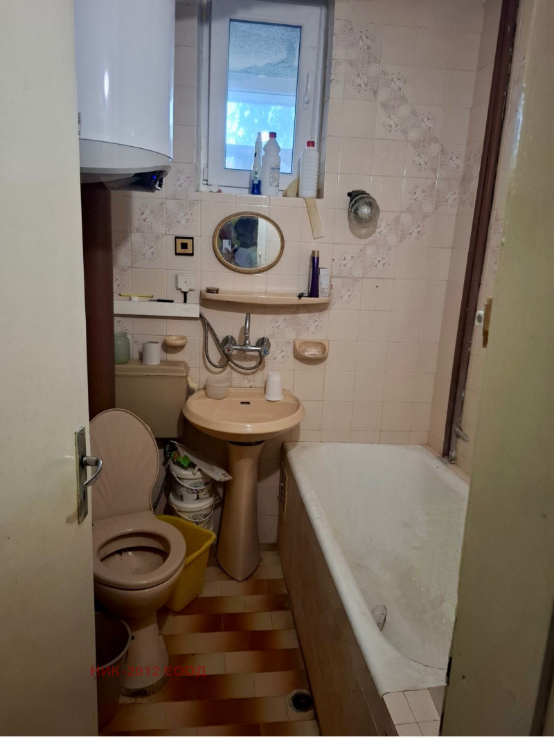 Продава  4-стаен град Шумен , Център , 107 кв.м | 49783525 - изображение [12]