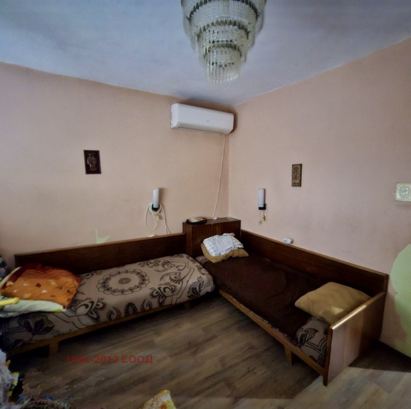Продава  4-стаен град Шумен , Център , 107 кв.м | 49783525 - изображение [9]