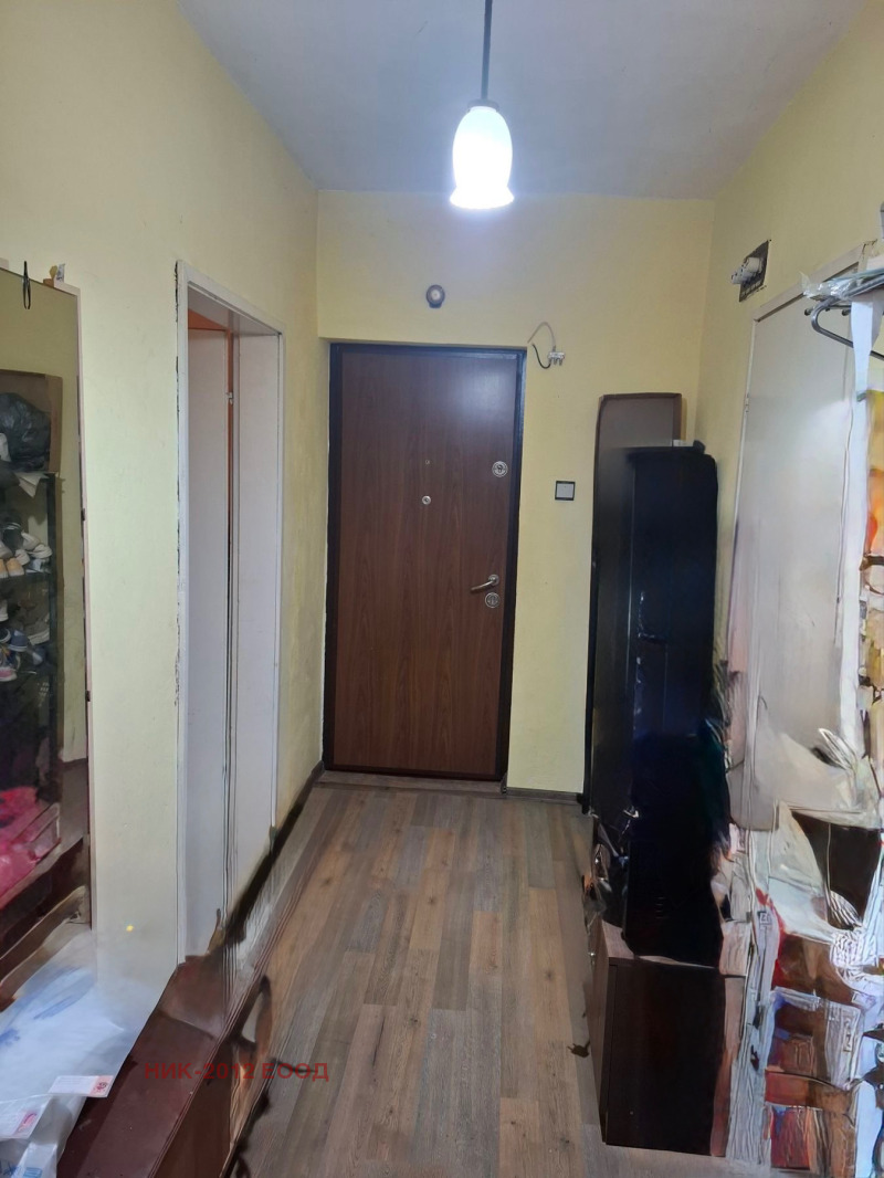 Продава  4-стаен град Шумен , Център , 107 кв.м | 49783525 - изображение [11]