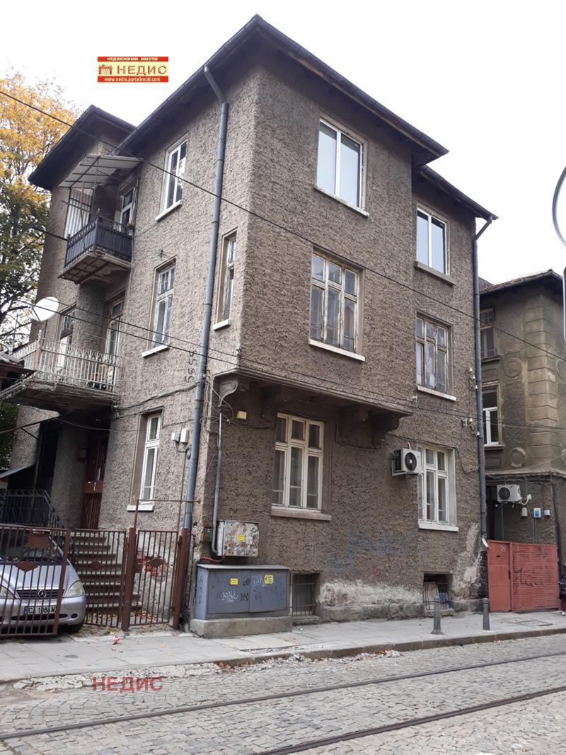 Продава  Етаж от къща град София , Център , ул. Странджа, 93 кв.м | 98663641