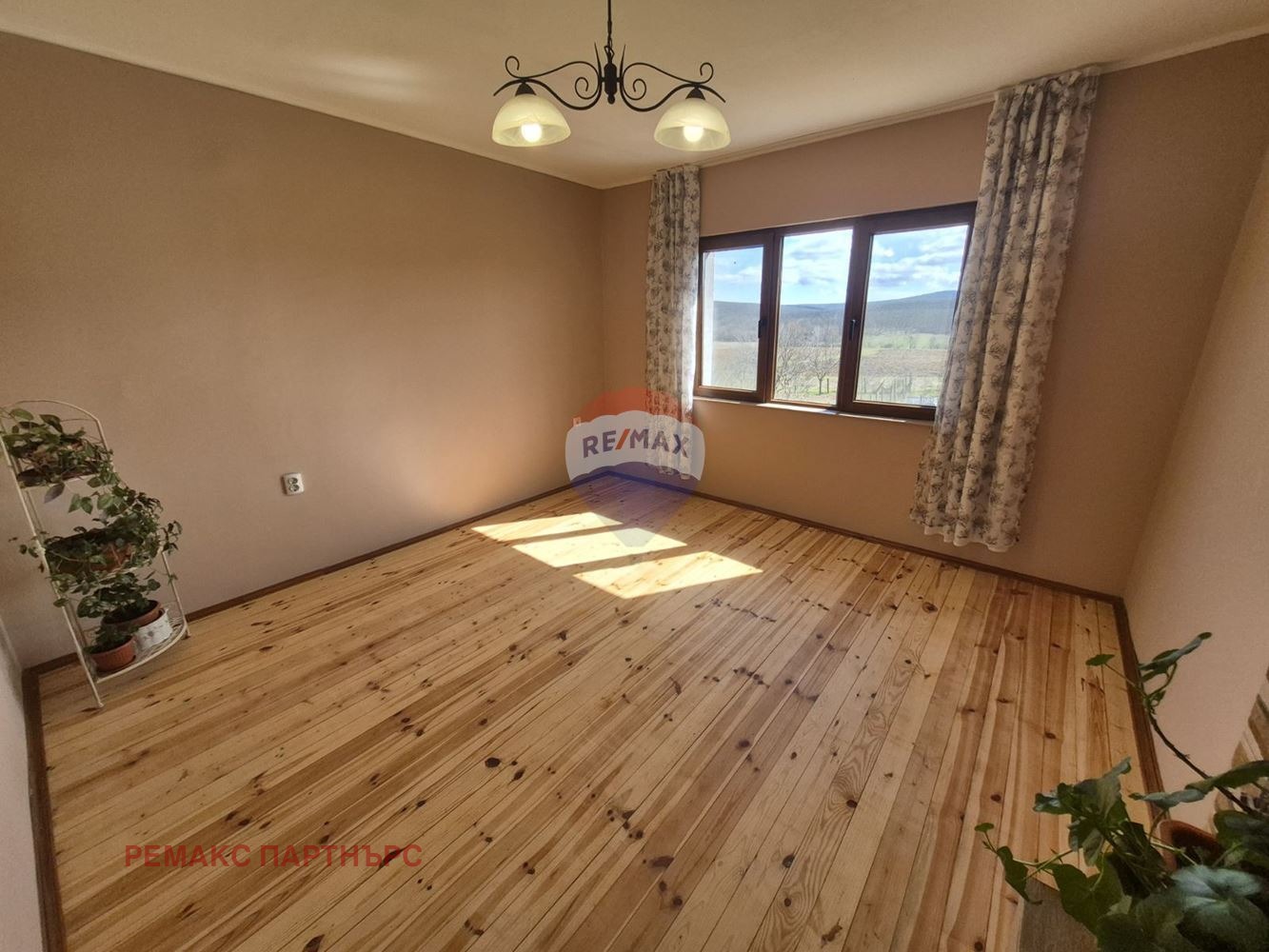 Продава КЪЩА, с. Кривини, област Варна, снимка 10 - Къщи - 53789407