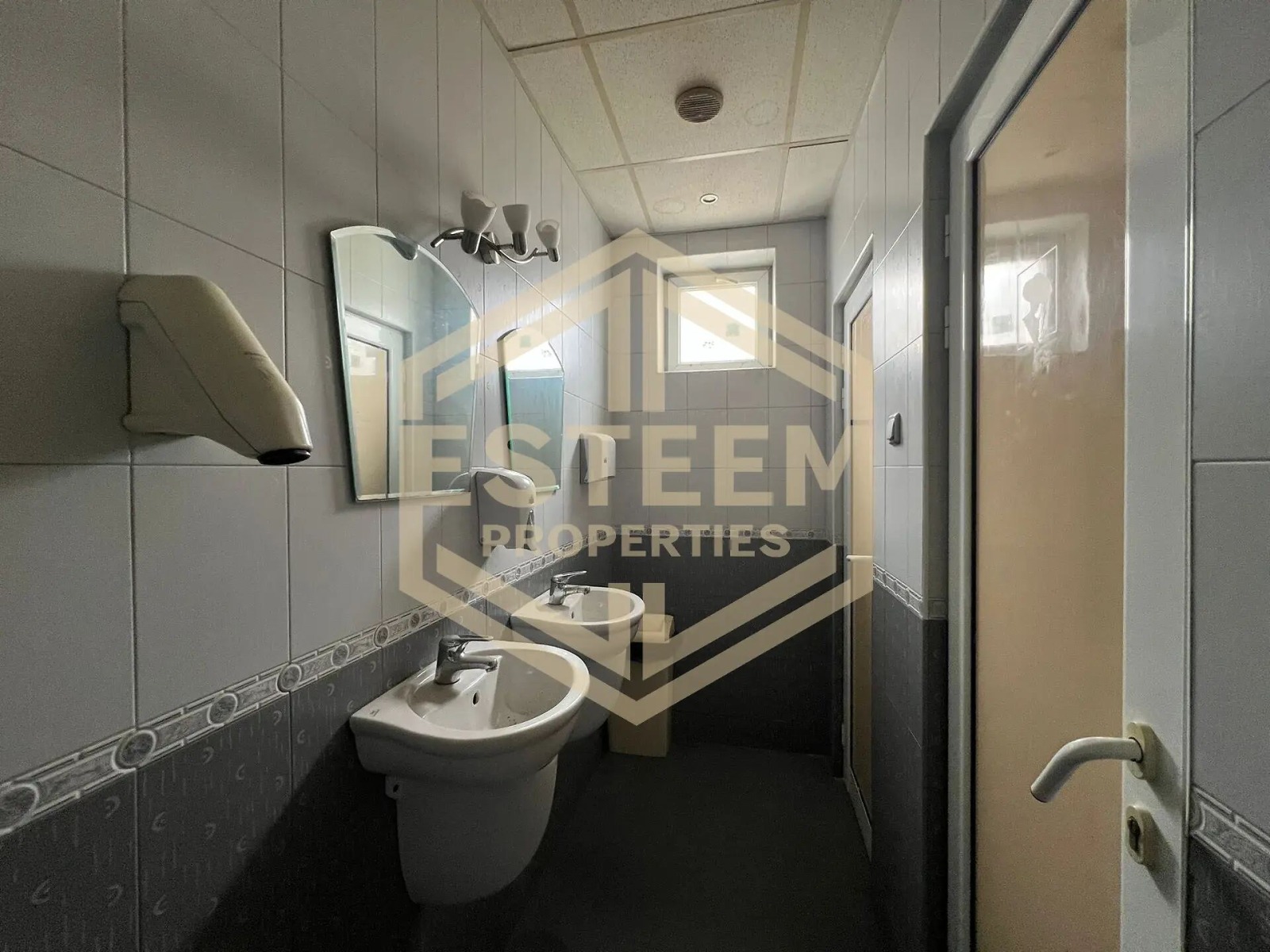 Продава ЗАВЕДЕНИЕ, гр. Русе, Родина 3, снимка 6 - Заведения - 54223303