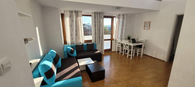 Продава 3-СТАЕН, гр. Бургас, Център, снимка 2 - Апартаменти - 52340647