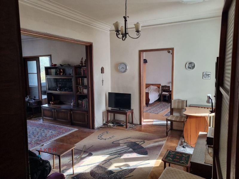 Продава  Многостаен град София , Докторски паметник , 120 кв.м | 98172845