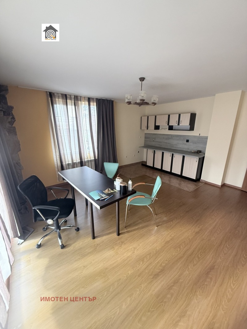 Продава МНОГОСТАЕН, гр. София, Карпузица, снимка 3 - Апартаменти - 52484603