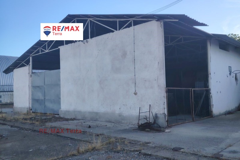 Na prodej  Úložný prostor Pleven , Industrialna zona - Zapad , 3582 m2 | 80833997 - obraz [2]