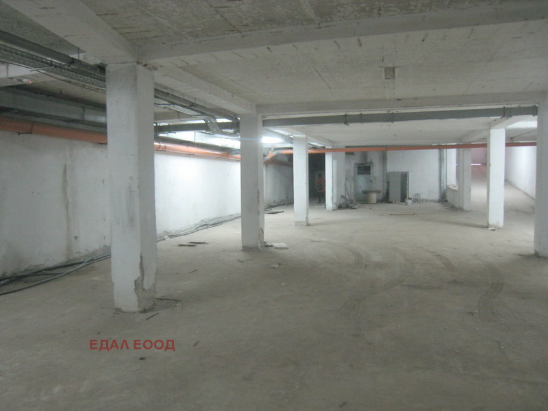 Till salu  Lagring Sofia , Ljulin - centar , 700 kvm | 70138277 - bild [6]