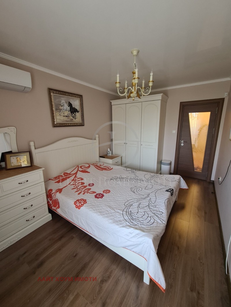 Na sprzedaż  3 sypialnie Plowdiw , Karszijaka , 220 mkw | 95036585 - obraz [11]