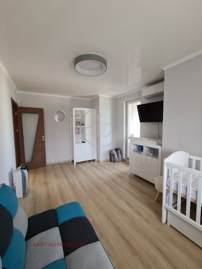 Na sprzedaż  3 sypialnie Plowdiw , Karszijaka , 220 mkw | 95036585 - obraz [13]