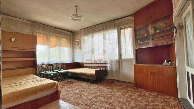 Продава 4-СТАЕН, град Търговище, Център • 170000 лв. • 88960828 — Holmes.bg