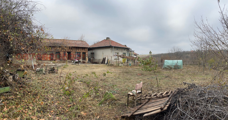 Продава КЪЩА, с. Коиловци, област Плевен, снимка 2 - Къщи - 52927080