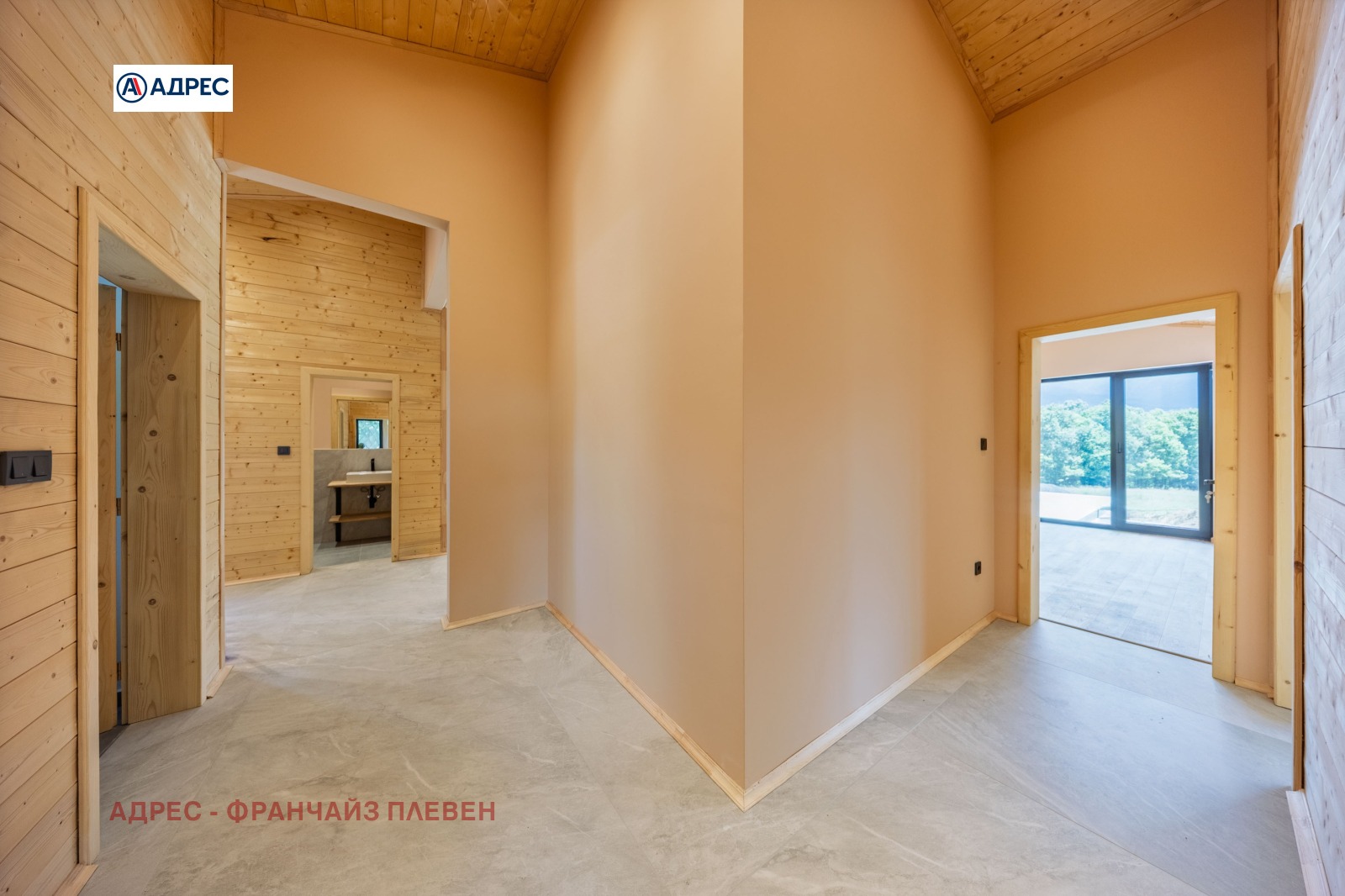 Продава КЪЩА, гр. Априлци, област Ловеч, снимка 13 - Къщи - 55889092