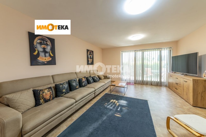 Na prodej  2 ložnice Varna , k.k. Sv.Sv. Konstantin i Elena , 150 m2 | 27888598