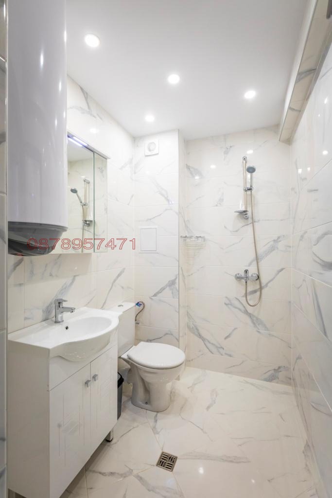 Продава МНОГОСТАЕН, гр. София, Център, снимка 6 - Апартаменти - 56085143