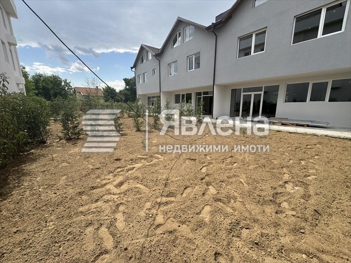 Till salu  Hus Sofia , Kazitjene , 200 kvm | 83260558 - bild [2]