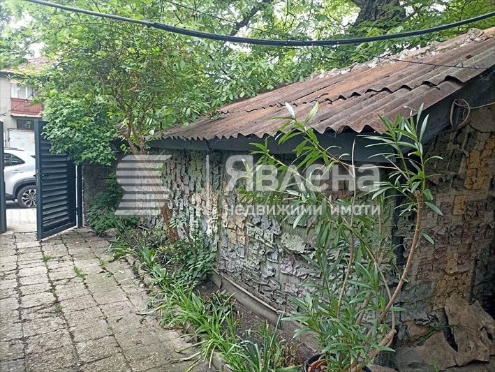 Продава ГАРАЖ, ПАРКОМЯСТО, гр. София, Център, снимка 3 - Гаражи и паркоместа - 55996257