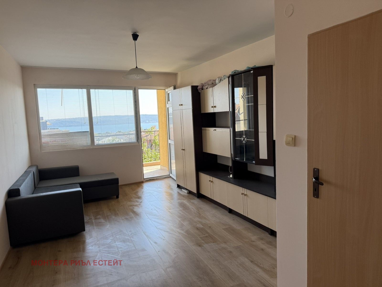 Продава 2-СТАЕН, гр. Варна, Бриз, снимка 3 - Апартаменти - 52512289