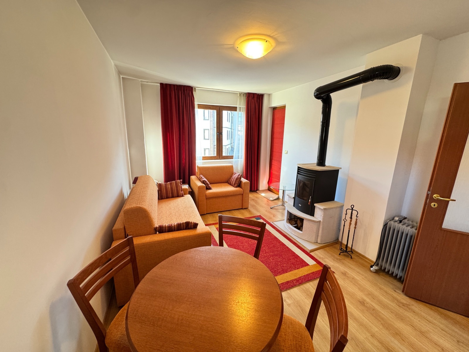 Продава 2-СТАЕН, гр. Банско, област Благоевград