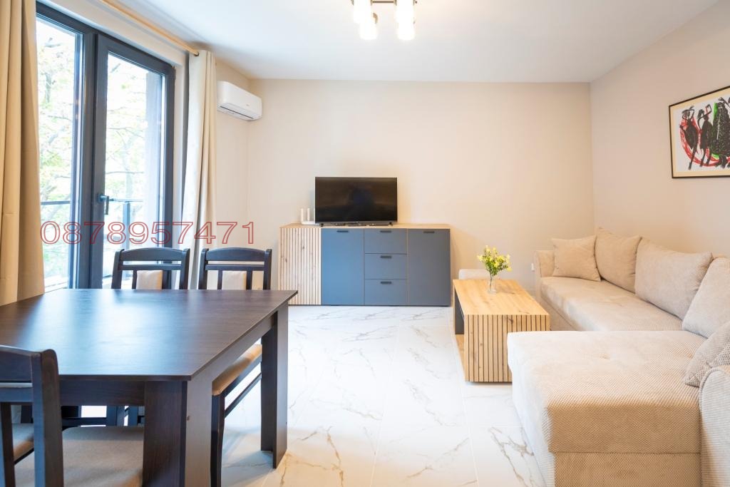 Продава МНОГОСТАЕН, гр. София, Център, снимка 3 - Апартаменти - 56085143