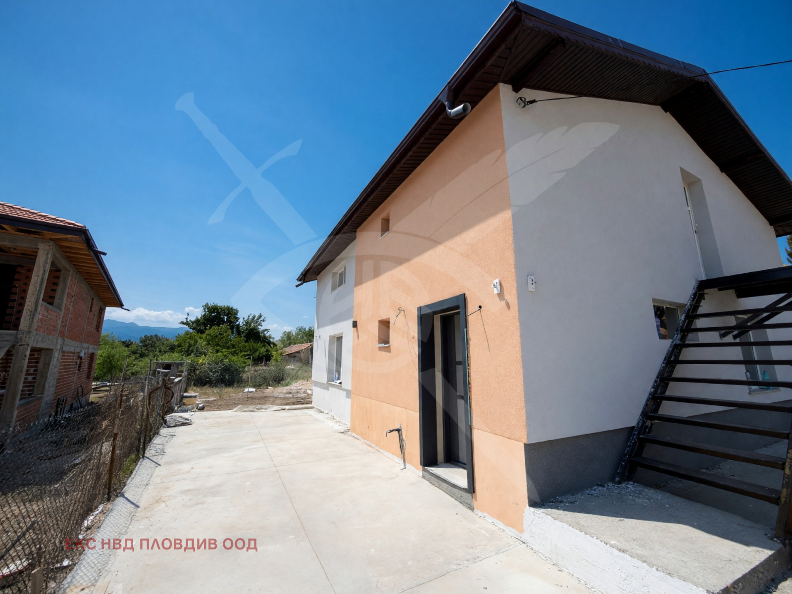 Продава КЪЩА, с. Ново село, област Пловдив
