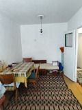 Продава 4-СТАЕН, град Русе, Дружба 3 • 93000 € / 181892.19 лв. • 64819946 2