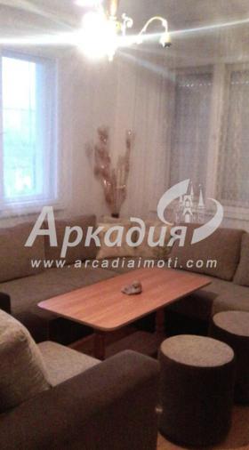 Продажба на етажи от къща в град Пловдив - изображение 3 