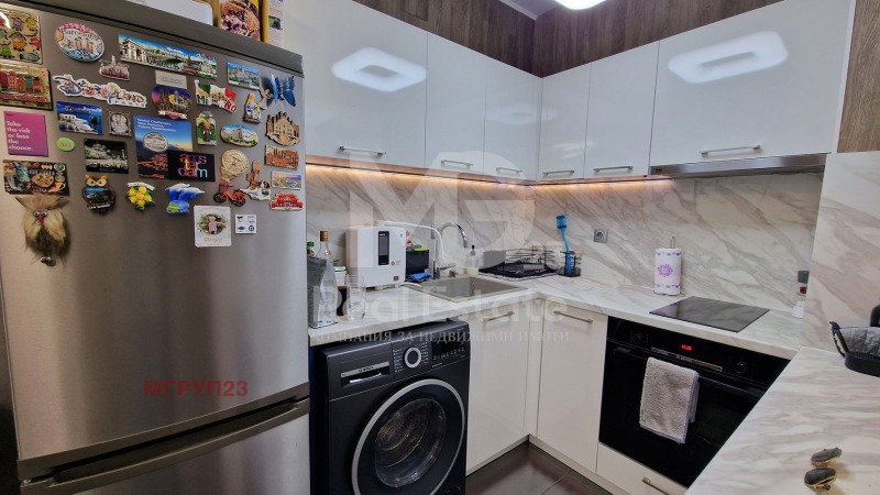 De vânzare  2 dormitoare Plovdiv , Ciuciuc Parij , 85 mp | 17692017 - imagine [6]
