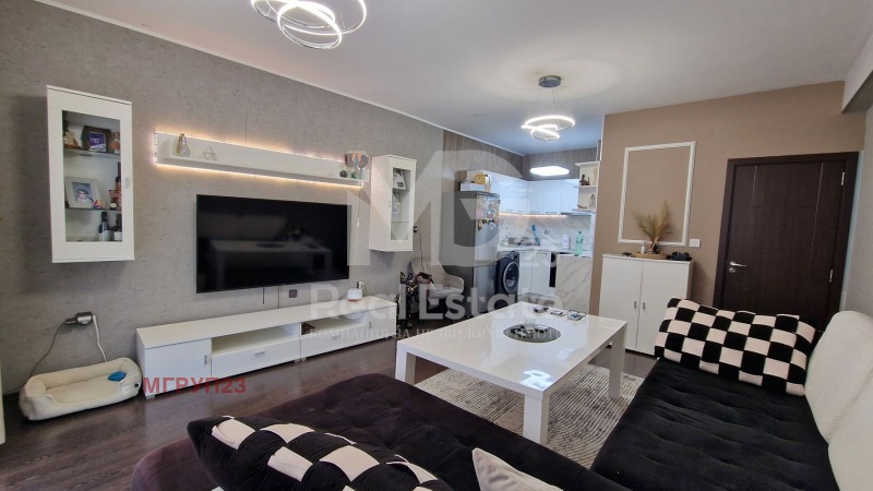 De vânzare  2 dormitoare Plovdiv , Ciuciuc Parij , 85 mp | 17692017