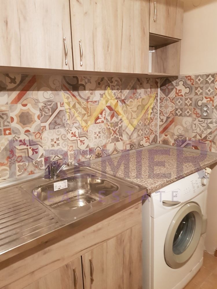 Продава 3-СТАЕН, гр. Варна, Лятно кино Тракия, снимка 6 - Апартаменти - 53560374