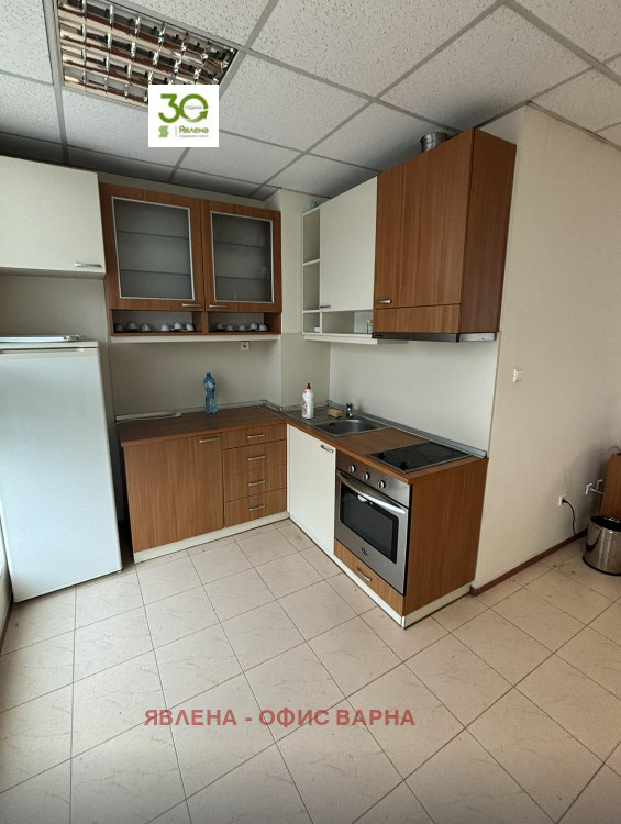 Продава 3-СТАЕН, гр. Варна, Зимно кино Тракия, снимка 4 - Апартаменти - 54734508