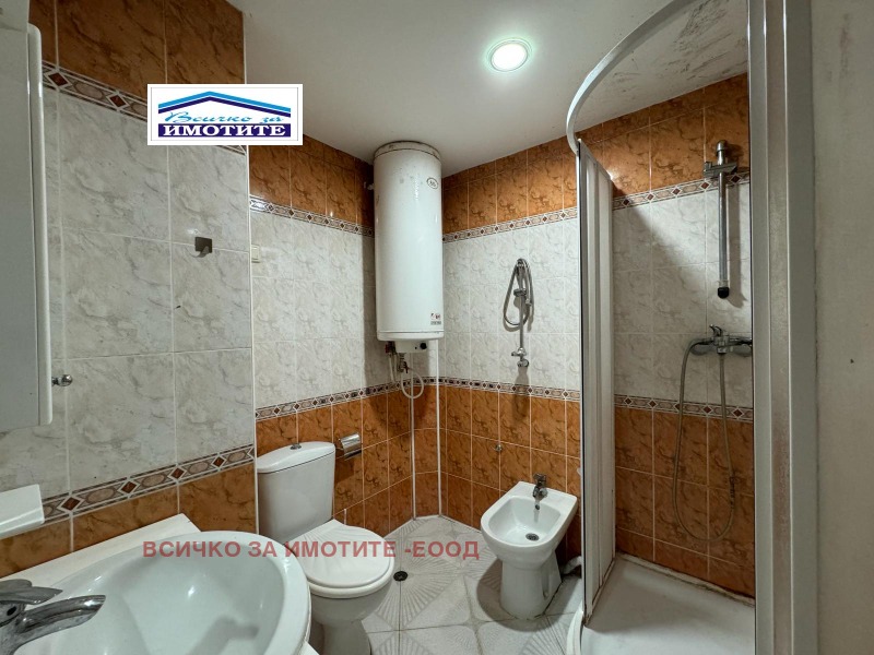 De vânzare  3 dormitoare Ruse , Țentâr , 155 mp | 32295676 - imagine [10]