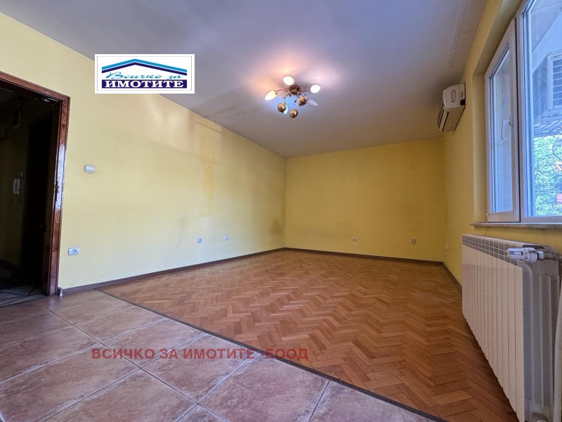 En venta  3 dormitorios Ruse , Tsentar , 155 metros cuadrados | 32295676 - imagen [9]